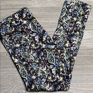 Lularoe Jordan Workout pants, size large